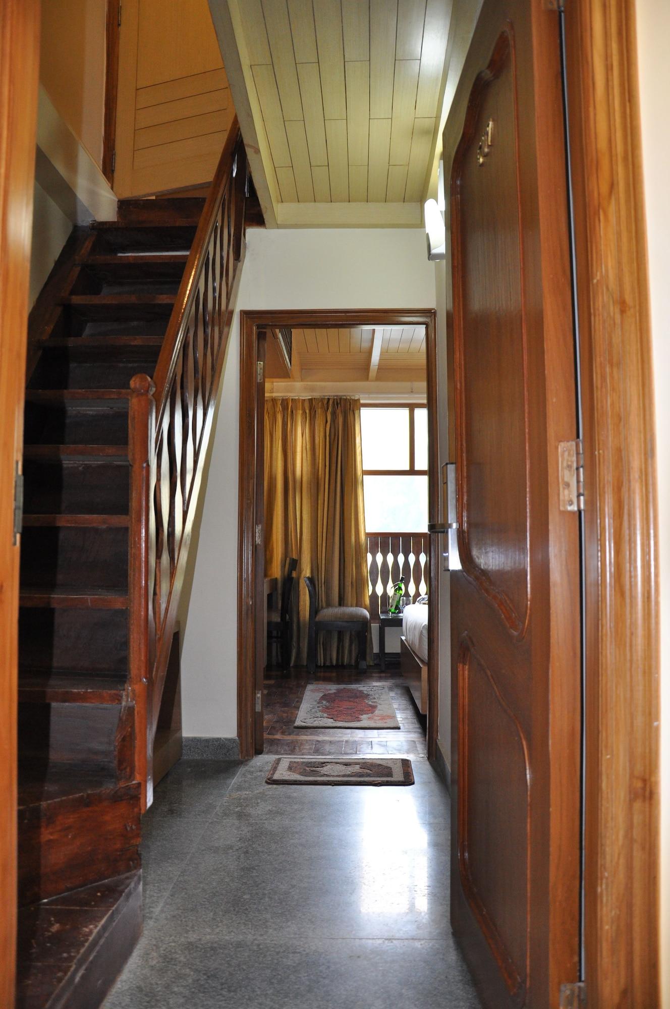 Bravia Hotel Manali Inn Exterior photo